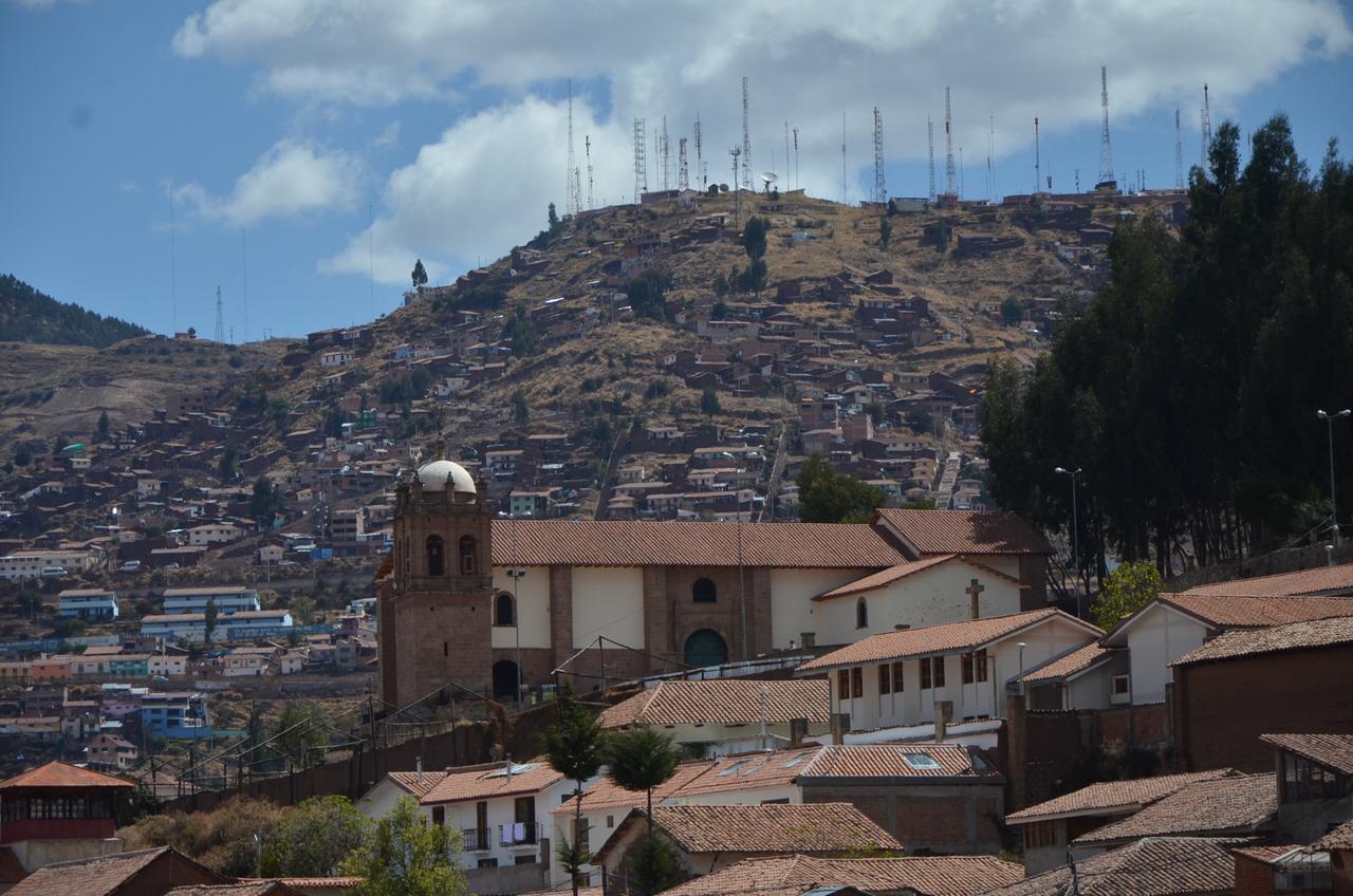 Hostal Madre Tierra Cuzco Exterior photo